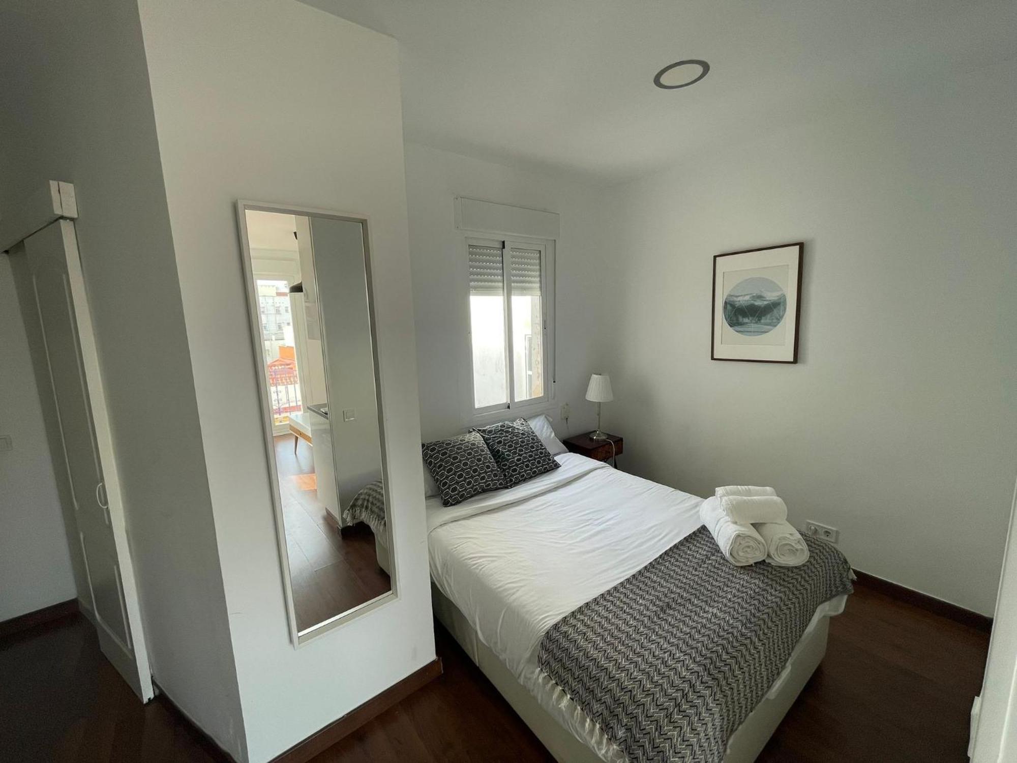 Habitación en casa particular Estudio Con Terraza Zona Retiro *